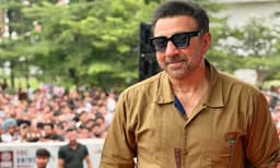 photo-www.instagram.com/iamsunnydeol/