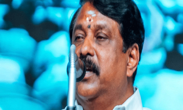 തമിഴ്നാട് മുഖ്യമന്ത്രി വിജയ്‌ക്കും അമ്മയ്ക്കുമെതിരെ മോശം പരാമർശം; ബിജെപി സംസ്ഥാന അധ്യക്ഷൻ നൈനാർ നാഗേന്ദ്രനെതിരെ ഡിജിപിക്ക് പരാതി
