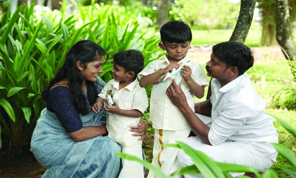ചിങ്ങം പിറവിയില്‍ മമ്മൂട്ടിയുടെ സമ്മാനം; പുതുവര്‍ഷത്തിലേക്ക്‌ കാതുതുറന്ന്‌ മിഖായേലും മിഹോക്കും
