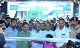 മാജിക് ഫ്രെയിംസിന്റെ കാക്കനാട് തിയേറ്റർ ഉദ്ഘാടനം ചെയ്തു : പ്രദർശനം ഓഗസ്റ്റ് 20 മുതൽ
