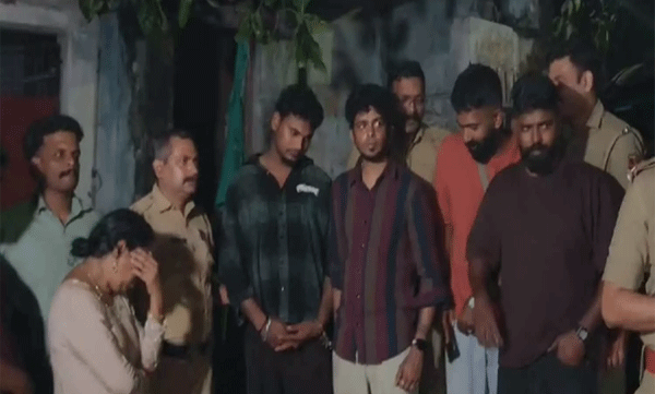 തിരുവനന്തപുരത്ത് എംഡിഎംഎയുമായി​‍; അമ്മയും മകനും അറസ്റ്റില്‍
