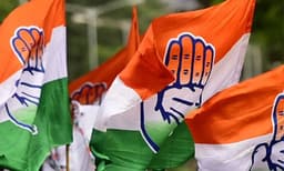 കെ.പി.സി.സി. അധ്യക്ഷന്‍: കെ.സിയുടെ വിശ്വസ്‌തര്‍ക്ക്‌ മുന്‍ഗണന, ഷാഫിയോ കുഴല്‍നാടനോ? അധികാരസമവാക്യങ്ങള്‍ മാറും