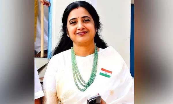  സ്‌കൂള്‍ പ്രിന്‍സിപ്പലിനെ പത്താം ക്ലാസ് വിദ്യാര്‍ത്ഥികള്‍ കുത്തിക്കൊന്നു ; കുത്തിയത് 27 തവണ, പ്രതികള്‍ കസ്റ്റഡിയില്‍