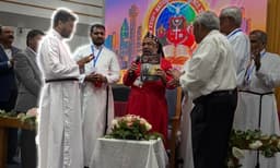 നോർത്ത് അമേരിക്ക ഭദ്രാസന സന്നദ്ധ സുവിശേഷക സംഘത്തിന്റെ 18-ാമത് നാഷണൽ കോൺഫറൻസിന് ഡാലസിൽ പ്രൗഢോജ്ജ്വല തുടക്കം: ഭദ്രാസനാധ്യക്ഷൻ തിരിതെളിച്ചു