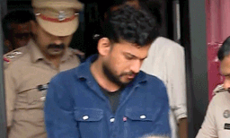 സൈബർ ക്രൈം കേസിൽ അർജുൻ ആയങ്കിക്ക് ജാമ്യം; പുറത്തിറങ്ങാനാകില്ല
