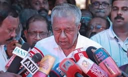 എളയാവൂരില്‍ ഉണ്ടായ മണ്ണിടിച്ചിലിന് കാരണം ഡിസൈനിലെ അപാകതയെന്ന് പിണറായി വിജയന്‍