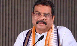 നീറ്റ് ചോദ്യപേപ്പർ ചോർച്ച: ധർമേന്ദ്ര പ്രധാൻനെതിരെ പൊലീസിൽ പരാതി