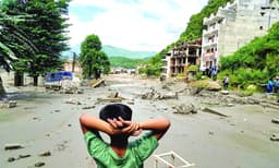 നേപ്പാള്‍ ദുരന്തം കേരളത്തോട്‌ പറയുന്നത്‌