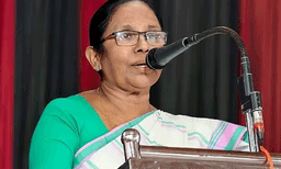‘ഒരുമിച്ച് വേദി പങ്കിട്ടാൽ മതാചാരമൊന്നും ലംഘിക്കപ്പെടില്ല; കാലത്തിന് നിരക്കാത്ത പ്രസ്താവന’; കാന്തപുരത്തിനെതിരെ കെകെ ശൈലജ