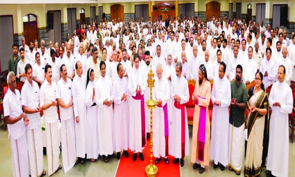 ക്‌നാനായ സമുദായത്തിന്റെ പ്രേഷിതസ്വഭാവം അഭംഗുരം തുടരും: മാര്‍ മാത്യു മൂലക്കാട്ട്‌