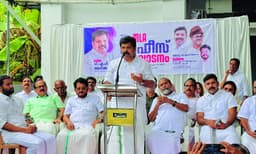 തവനൂരിലെ വികസന പ്രശ്‌നങ്ങള്‍ക്ക്‌ പരിഹാരം 
കാണാന്‍ ജോയിക്ക്‌ കഴിയും: മന്ത്രി അനില്‍ കുമാര്‍