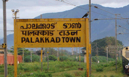പാലക്കാട് റെയിൽവേ ഡിവിഷൻ വിഭജനം; ജീവനക്കാർ പ്രതിഷേധത്തിലേക്ക്, സ്ഥാനക്കയറ്റവും സ്ഥലമാറ്റവും പ്രതിസന്ധിയിലാകുമെന്ന് ആശങ്ക
