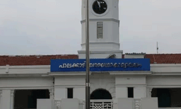പാലക്കാട് നഗരസഭയിൽ ‘വന്ദേമാതരം’ തർക്കം; യുഡിഎഫ് ബഹിഷ്കരിച്ചു, എൽഡിഎഫ് ആദ്യ ചരണത്തിന് ശേഷം സീറ്റിലേക്ക്, പൂർണമായി ചൊല്ലി ബിജെപി