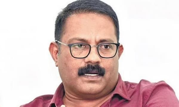 ‘നോ കമന്റ്’: കാന്തപുരത്തിന്റെ സ്ത്രീവിരുദ്ധ പരാമര്‍ശത്തെക്കുറിച്ചുള്ള ചോദ്യത്തിനു മറുപടിയില്ലാതെ മന്ത്രി കെ എം ഷാജി
