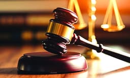 റെയില്‍വേയ്‌ക്ക്‌ മദ്യപശല്യം തടയാം: ഹൈക്കോടതി