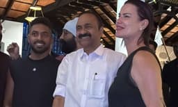 ' ഒരു ഫോട്ടോ എടുത്തോട്ടെ' ? മുഖ്യമന്ത്രിയുമായുളള കൂടിക്കാഴ്ചയുടെ വീഡിയോ പങ്കിട്ട് ക്രിസ്റ്റ്യാനോ റൊണാള്‍ഡോയുടെ സഹോദരി
