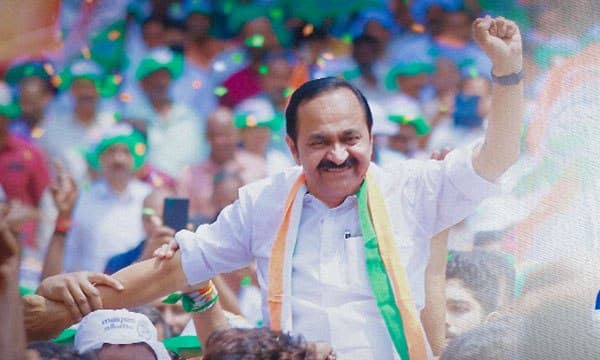 ഫേസ്‌ബുക്ക് പോസ്റ്റ് പിൻവലിച്ചു; മുഖ്യമന്ത്രി പുരോഗമനവാദിയാണ് പക്ഷേ പികെ ശ്രീമതിയാണ് ശരി