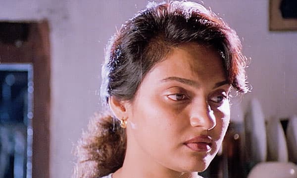 ' മേക്കപ്പിലാതെ അഭിനയിക്കണം, ജന്മം ചെയ്താല്‍ അവര്‍ അതിന് സമ്മതിക്കില്ലായിരുന്നു;  മാധവിക്ക് അവാര്‍ഡ് നഷ്ടമായതിന്റെ കാരണം വെളിപ്പെടുത്തി നിര്‍മാതാവ്
