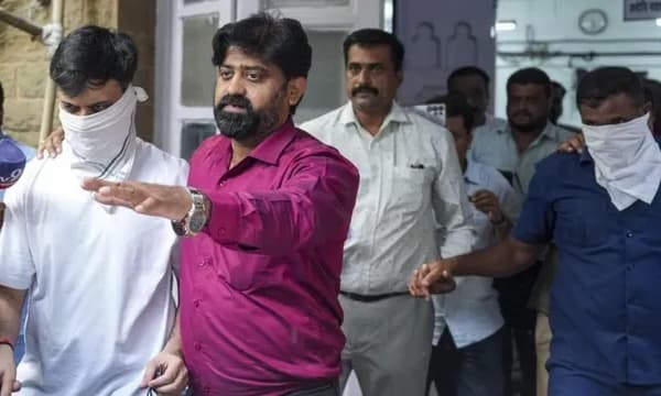 മോദിയുടെ മുംബൈ പരിപാടിക്കിടെ സുരക്ഷാ വീഴ്ച; 'ചാറ്റ് ജിപിടി ഉപയോഗിച്ച് വ്യാജ ഐഡി ഉണ്ടാക്കി' എന്ന് പ്രതിയുടെ കുറ്റസമ്മതം