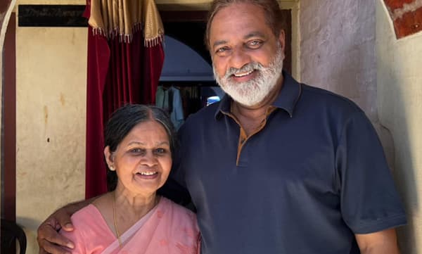 photo-www.facebook.com/JoyMathew4u