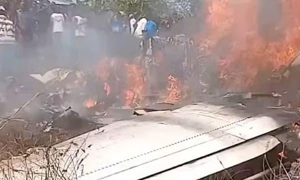 കോംഗോയിൽ വിമാനം തകർന്ന് 14 പേർ കൊല്ലപ്പെട്ടു; മരിച്ചവരിൽ ഉന്നത സൈനിക ഉദ്യോഗസ്ഥരും
