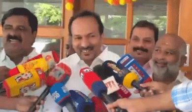 എസ്.എഫ്.ഐ എന്തിനാണ് കല്ലെറിയുന്നത് ? ഇത് അവര്‍ക്കെതിരേയുള്ള പ്രതിഷേധമല്ലല്ലോ എന്ന് പി.സി. വിഷ്ണുനാഥ്