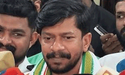 മന്ത്രി ജനീഷിനെതിരേ കണ്ണൂരില്‍ പ്രതിഷേധം ; വാഹനം ആക്രമിച്ചു കേടുവരുത്തി ; പിന്നില്‍ ഡിവൈഎഫ്‌ഐ എന്ന് ആരോപണം