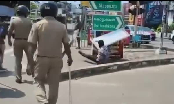 കോൺഗ്രസിന്റെ ഫ്ലെക്സ് ആണെന്നു കരുതി..ക്ഷമിക്കണം; കോടിയേരിയുടെ ഫ്ലെക്സ് കീറിയ ആൾ ക്ഷമചോദിക്കുന്നു