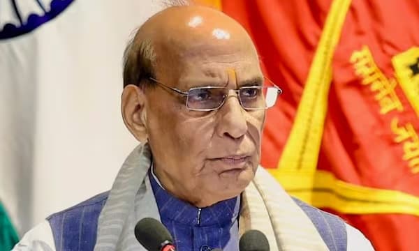 ഇന്ത്യ സഖ്യം അരാജകത്വം ഇളക്കിവിട്ട് അസ്ഥിരപ്പെടുത്താൻ ശ്രമിക്കുന്നു; സമ്മർദത്തിനു വഴങ്ങില്ലെന്ന് രാജ്‌നാഥ് സിംഗ്