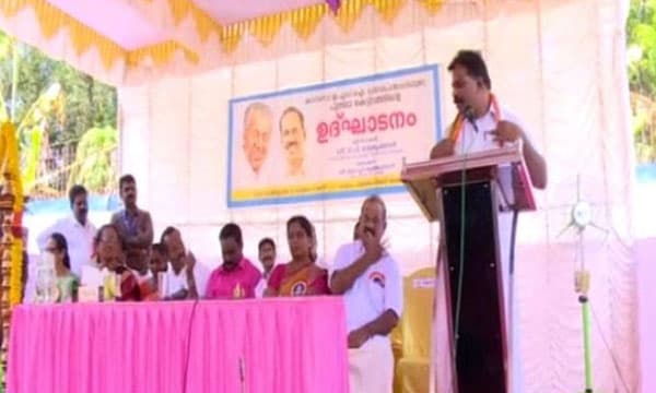 ഉദ്ഘാടന വേദിയില് മന്ത്രിയും എംപിയും തമ്മില് വാക്പോര്: കൊടിക്കുന്നിലിന്റെ പ്രസംഗത്തിനിടെ മന്ത്രി ടി.പി രാമകൃഷ്ണന് ഇറങ്ങിപ്പോയി