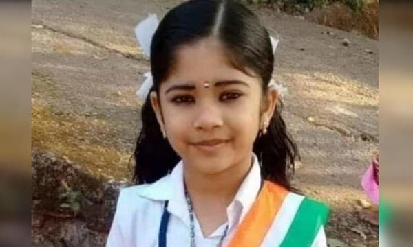 വീട്ടില്നിന്ന് 75 മീറ്റര് ദൂരം, മൃതദേഹം കണ്ടെത്തിയത് 220 മീറ്റര് ദൂരെ; ദേവനന്ദ മുങ്ങിമരിച്ചത് വീട്ടിനടുത്തുള്ള കുളിക്കടവിലോ? അന്വേഷണം തുടരുന്നു