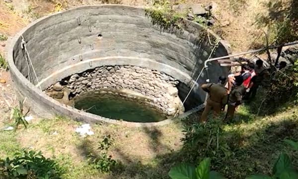 പ്രായപൂര്ത്തിയാകാത്ത ആദിവാസി പെണ്കുട്ടിയെ കിണറ്റില് മരിച്ച നിലയില് കണ്ടെത്തി: കൊലപാതകമെന്ന് സംശയം