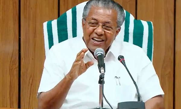 കേരളത്തിലെ എല്ലാ ജില്ലകളിലും കാന്സര് ചികിത്സാ കേന്ദ്രം; ഇത്തരം സംവിധാനം രാജ്യത്ത് ആദ്യം
