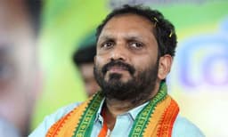സ്പ്രിംക്ലര് വിവാദം ബി.ജെ.പി ഏറ്റെടുത്തു; ഗവര്ണറെ കണ്ട് പരാതി നല്കി