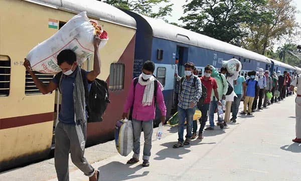 ഗുജറാത്തില് നിന്ന് ബീഹാറിലേക്ക് പോയ ശ്രമിക് ട്രെയിന് കര്ണാടകയിലെത്തി