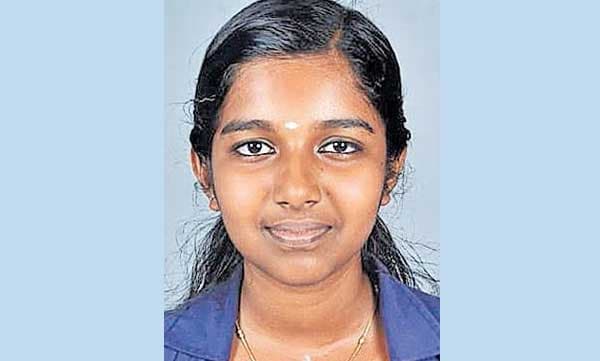 കരള് പകുത്ത് നല്കാന് അമ്മ തയ്യാറായിട്ടും അതുവരെ കാത്ത് നില്ക്കാതെ മരണം തട്ടിയെടുത്ത കൃതികയ്ക്ക് മുഴുവന് വിഷയത്തിലും എ പ്ലസ്