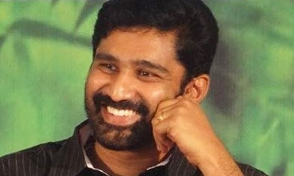 മുഖ്യമന്ത്രിയുടെ ഓഫീസ് പിന്വാതില് നിയമനത്തിന്റെയും കണ്സള്ട്ടന്സി തട്ടിപ്പുകളുടെയും കേന്ദ്രം; വി ടി ബല്റാമിന്റെ ഫേസ്ബുക്ക് പോസ്റ്റ്