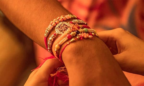 യുവതിയെ കൊണ്ട് രാഖി കെട്ടിക്കണം, അവളെ എല്ലാക്കാലത്തും സംരക്ഷിക്കണം'; പീഡനശ്രമക്കേസിലെ പ്രതിക്ക് ജാമ്യം നല്കാന് കോടതിയുടെ ഉപാധികള് ഇങ്ങനെ