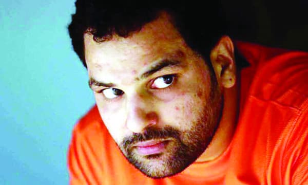 ഈ പണമെല്ലാം എവിടെനിന്ന് ? ചോദ്യം ചെയ്യലില് ബിനീഷ് വെളിപ്പെടുത്തിയ റിയല് എസ്റ്റേറ്റ് ഇടപാടുകളിലെ 20 പേരും കുടുങ്ങും, സ്വപ്നയുമായി അടുത്തബന്ധമെന്ന് സമ്മതിക്കണ്ടിവന്നു- ബിനീഷ് കോടിയേരി കുരുക്കില്ത്തന്നെ