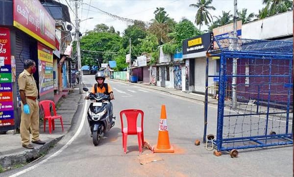 കോവിഡ് വ്യാപനം അതിരൂക്ഷം ; നാലാം ദിവസവും 800ന് പുറത്ത് രോഗികള് കടന്ന് തിരുവനന്തപുരം ജില്ല , ജില്ല തിരിച്ചുള്ള കണക്ക്