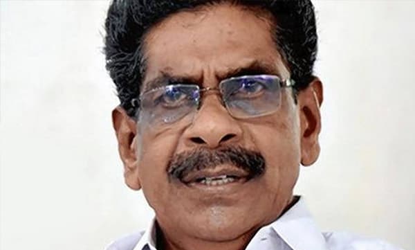 കേന്ദ്ര സര്ക്കാരിന്റെ കര്ഷക ബില്ല് ; സുപ്രീംകോടതിയെ സമീപിക്കാനുള്ള സര്ക്കാര് നീക്കം കര്ഷകരെ കബളിപ്പിക്കാന് : മുല്ലപ്പള്ളി