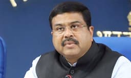 അന്തരിച്ച അമീറിന് ആദരവ് അര്പ്പിക്കാന് കേന്ദ്രമന്ത്രി ധര്മേന്ദ്ര പ്രദാന് ഇന്ന് കുവൈത്തിൽ എത്തും