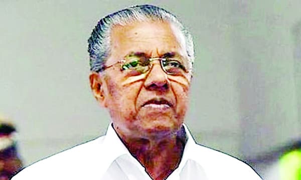 നാല് ഐ.എ.എസ്. പ്രമുഖര് നിരീക്ഷണത്തില് ; പ്രതിപക്ഷത്തിനു വിവരം ചോര്ത്തുന്നുവെന്ന് റിപ്പോര്ട്ട് ; ആഡംബര അപ്പാര്ട്ട്മെന്റിലെ ഒത്തുകൂടല്: താക്കീതുമായി മുഖ്യമന്ത്രി