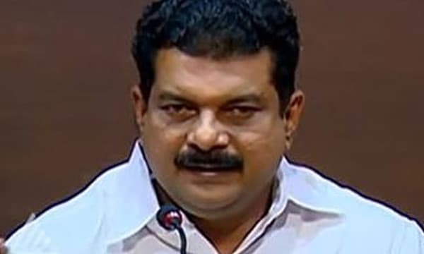 ‘ഈ ചെയ്യുന്ന പ്രവൃത്തിയൊക്കെ ഇബാദത്താണ്, ഇഹലോകവും പരലോകവുമില്ലാത്തവര്ക്ക് വോട്ടു ചെയ്ത് വിട്ടിട്ട് എന്ത് കാര്യം’ ; വര്ഗീയത പറഞ്ഞ് പി.വി അന്വര് എം.എല്.എയുടെ പ്രസംഗം