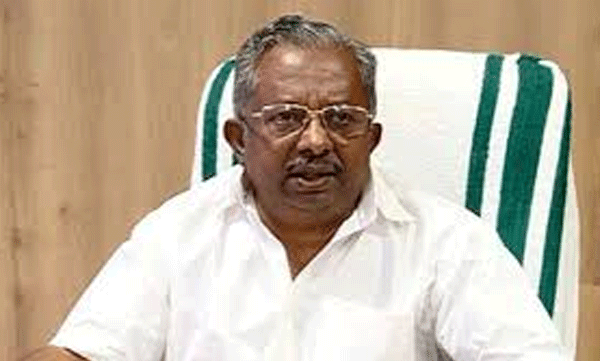 പക്ഷിപ്പനി ദേശാടന കിളികളില് നിന്ന്; പ്രഭവകേന്ദ്രത്തിലെ പക്ഷികളെ കൊല്ലും-കെ. രാജു