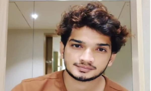 മതവികാരം വ്രണപ്പെടുത്തിയ കേസ്: മുനാവര് ഫറൂഖി ജയില് മോചിതനായി