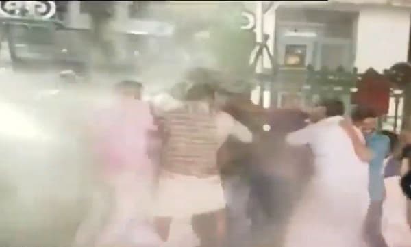 യൂത്ത് കോണ്ഗ്രസിന്റെ സെക്രട്ടറിയേറ്റ് മാര്ച്ചില് സംഘര്ഷം; മുഖ്യമന്ത്രിയുടെ കോലം കത്തിച്ചു