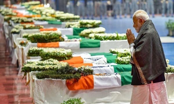 പുൽവാമ ഭീകരാക്രമണത്തിന് ഇന്നു രണ്ടു വയസ്സ്; വീരമൃത്യു വരിച്ച ജവാന്മാരെ സ്മരിച്ച് രാജ്യം