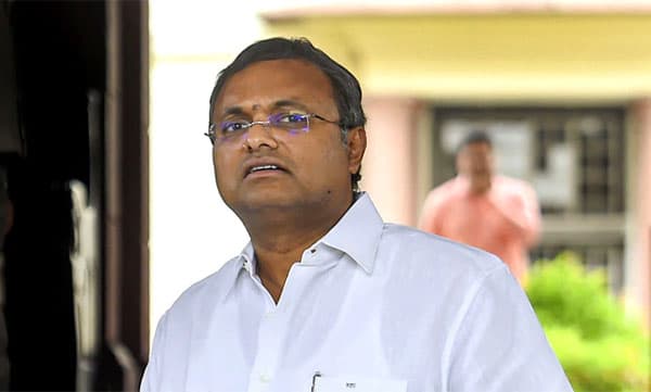 ഐ.എന്.എക്സ് മീഡിയ കേസ്: കാര്ത്തി ചിദംബരത്തിന്റെ വിദേശയാത്രക്ക് ഉപാധികളോടെ സുപ്രീം കോടതി അനുമതി