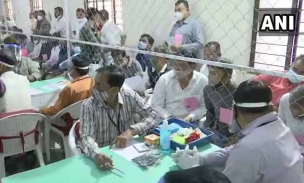 ഗുജറാത്ത് മുന്സിപ്പല് കോര്പ്പറേഷന് തിരഞ്ഞെടുപ്പ്; ബിജെപിക്ക് വന് മുന്നേറ്റം, കോണ്ഗ്രസ് പിന്നില്